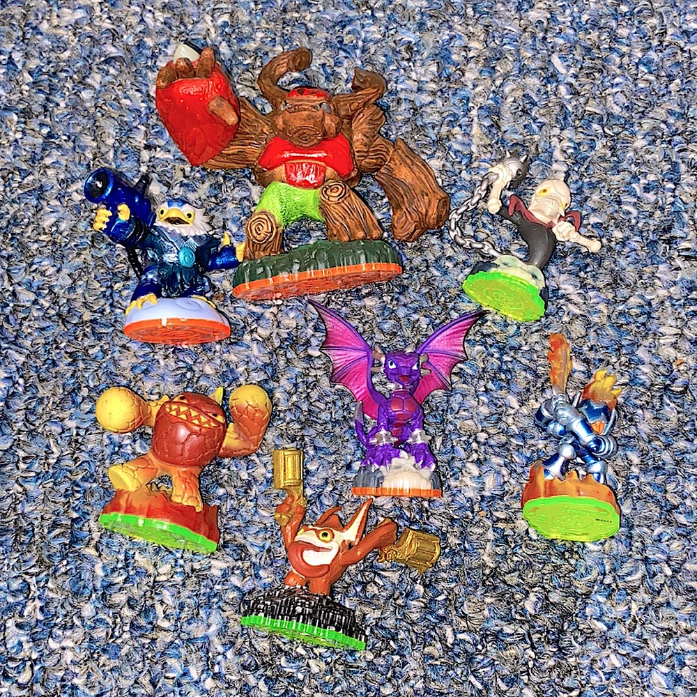 sky landers characters. they are in good condition i have 7 of them for sale